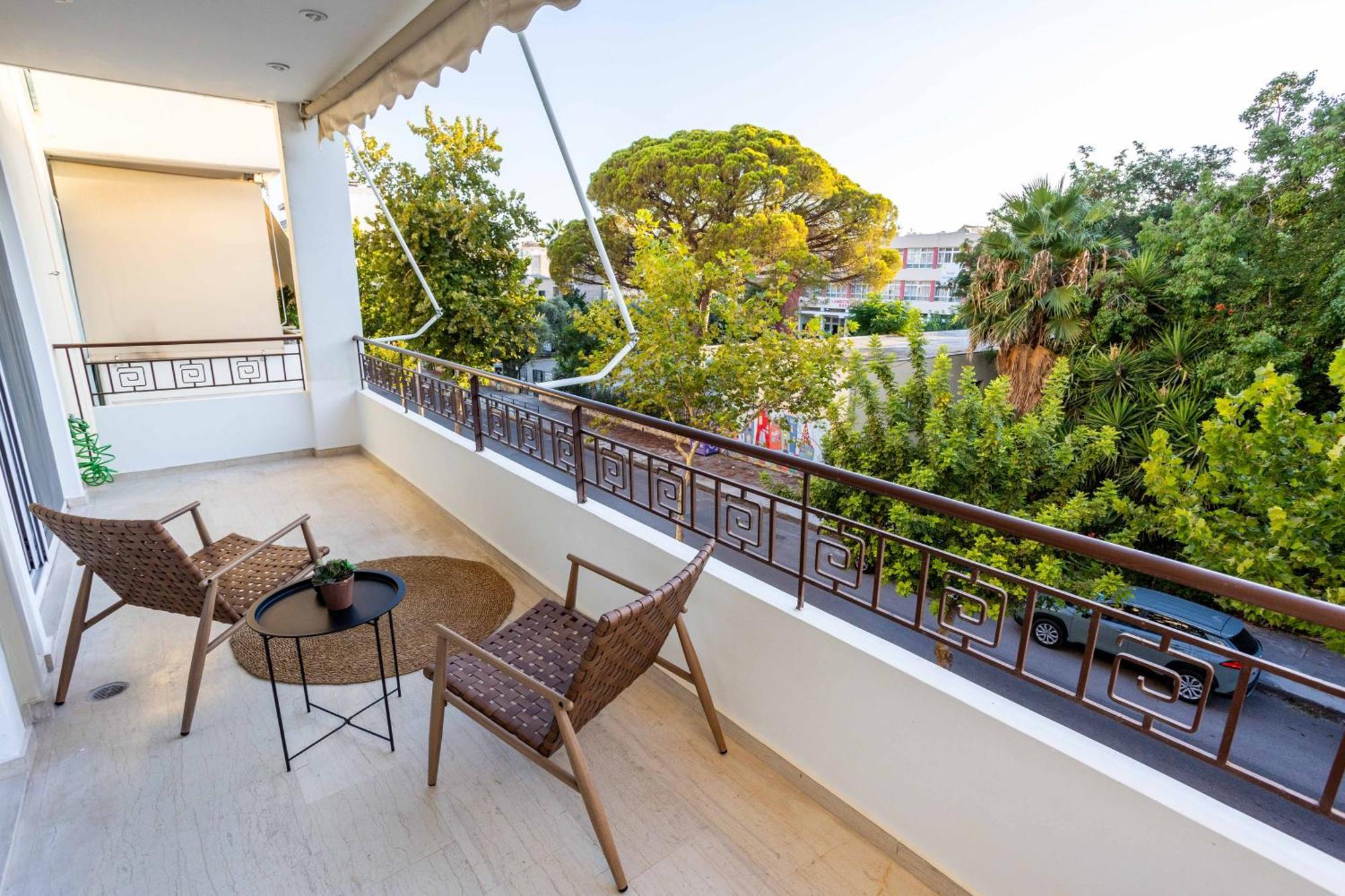 Villy'S Comfort Zone Apartments Kalamata Esterno foto