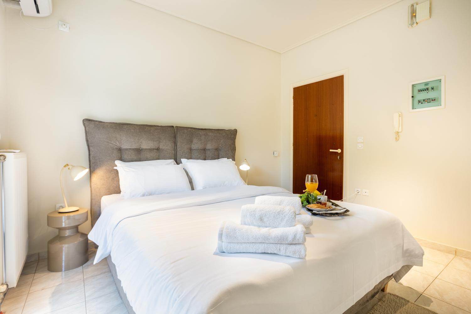 Villy'S Comfort Zone Apartments Kalamata Esterno foto
